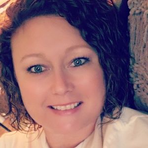 Meet your Posher, Lindsey